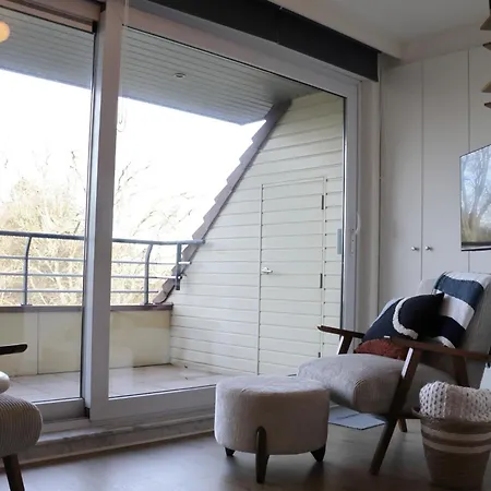 Appartement Gezellig Met Privé Parking La Panne