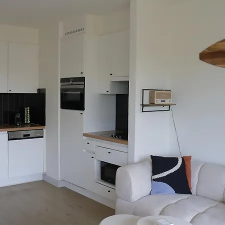Appartement Gezellig Met Privé Parking La Panne