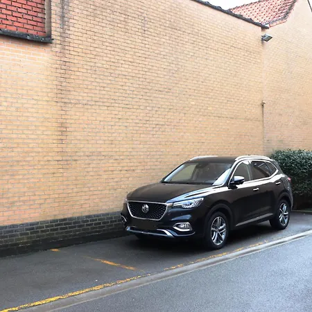 Gezellig Met Privé Parking * La Panne